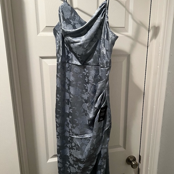 Simply Stunning Slate Blue Satin Floral Jacquard Midi Dress - Picture 5 of 8